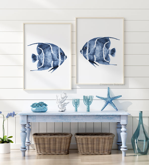 Aquarell-Kunst mit marineblauen Kaiserfischen, 2er-Set handgemalte Küsten-Wanddekoration