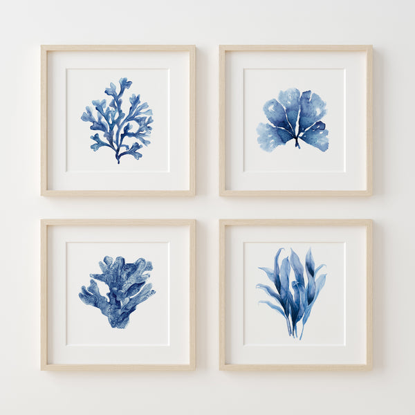 Aquarell Blaue Korallen Wandkunst Drucke – Indigo Marine Küsten Meerestiere Set aus 4, Nautische Ozean Botanische Kunstwerke für Strandhaus Deko
