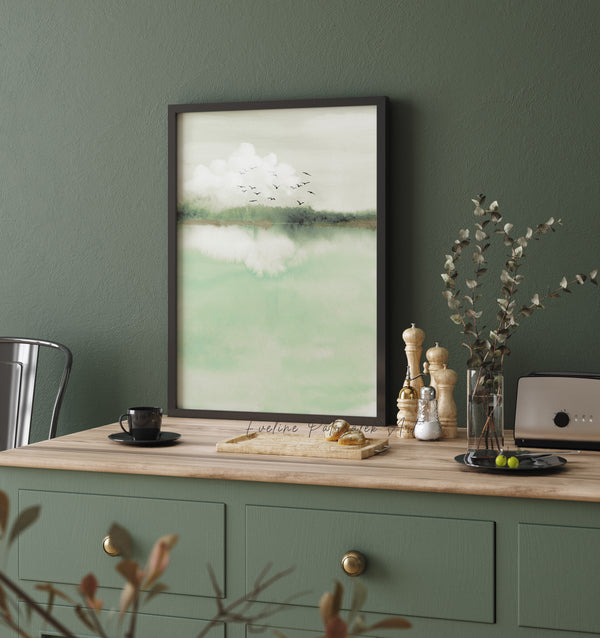 Grüne Landschaft Wandkunst – Minimalistisches Japandi Aquarell mit Vögeln und Wolken